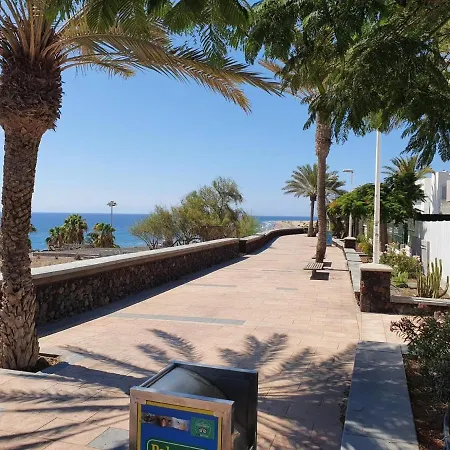 Апартаменти Belvilla By Oyo Aida 202