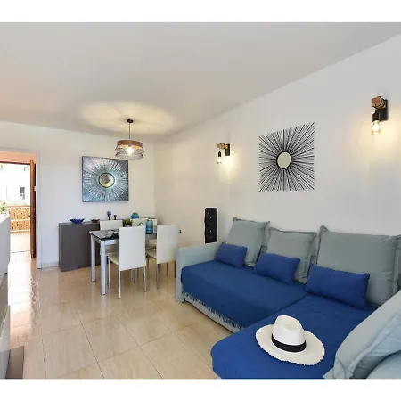 Belvilla By Oyo Aida 202 Apartman *